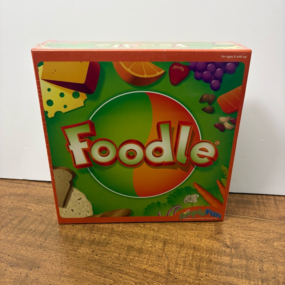 Foodle Simply Fun NEW 2011 Game Making Healthy Choices Funkey Health